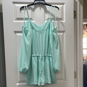 Loveriche Mint Lace Romper